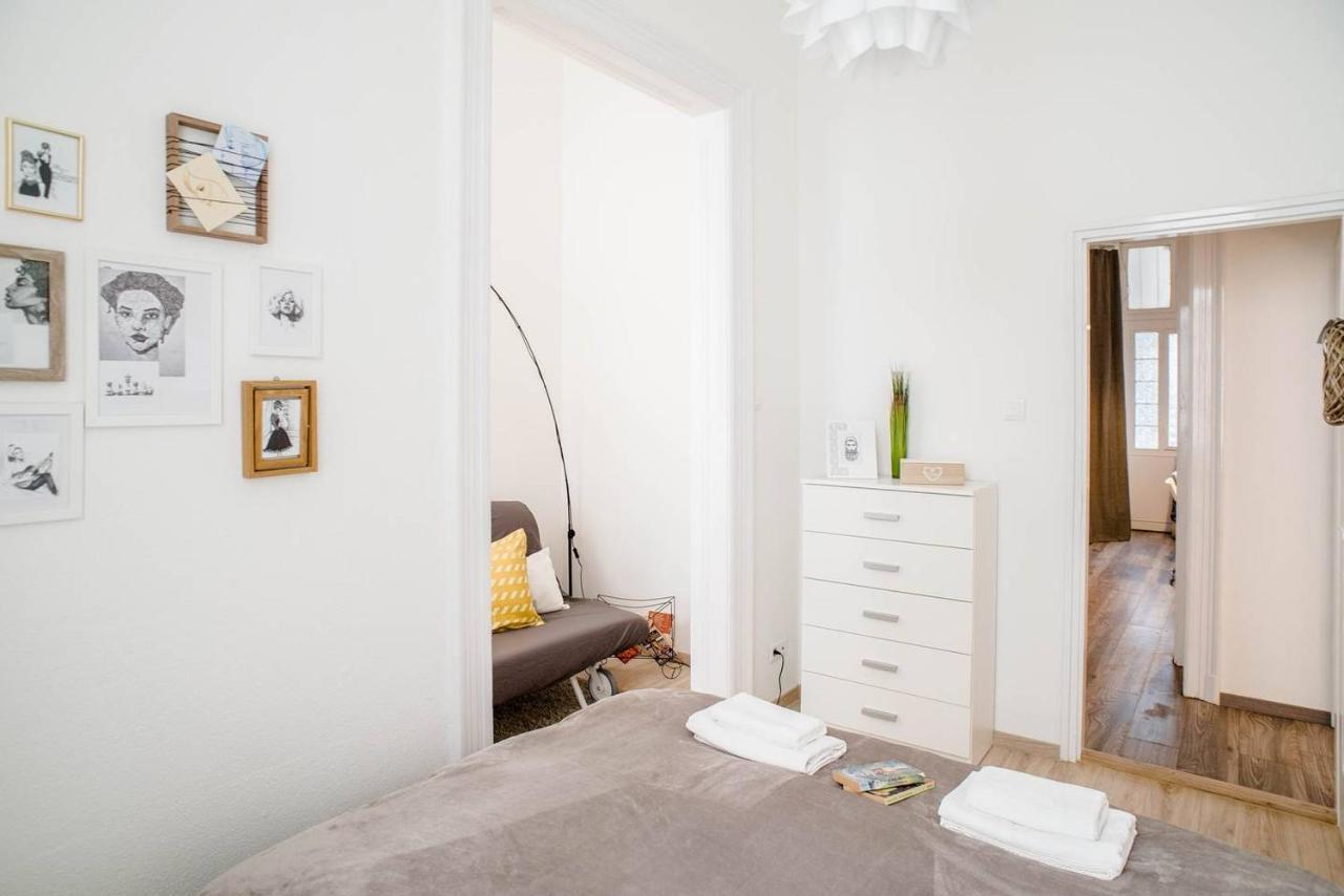 Comfy, Renewed 3 Bedroom Apt In Center Budapest Eksteriør billede