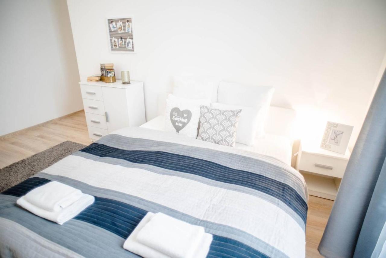 Comfy, Renewed 3 Bedroom Apt In Center Budapest Eksteriør billede